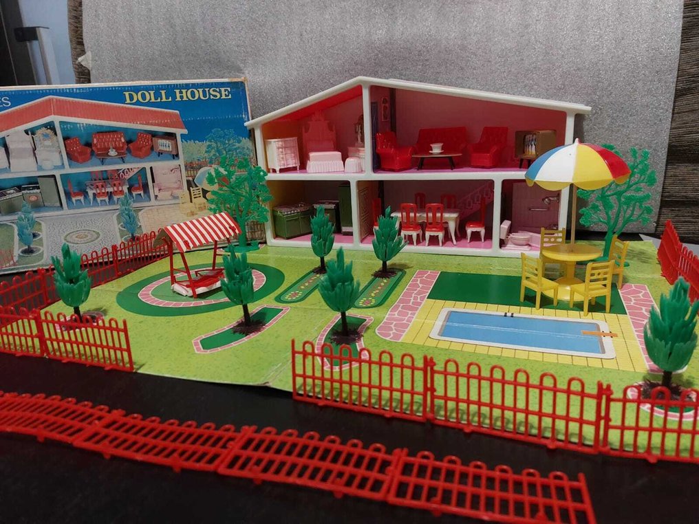 Blue_Box Hong Kong - 玩具屋 DOLL HAUSE 55 pz - 1970-1980 - 日本 #1.0