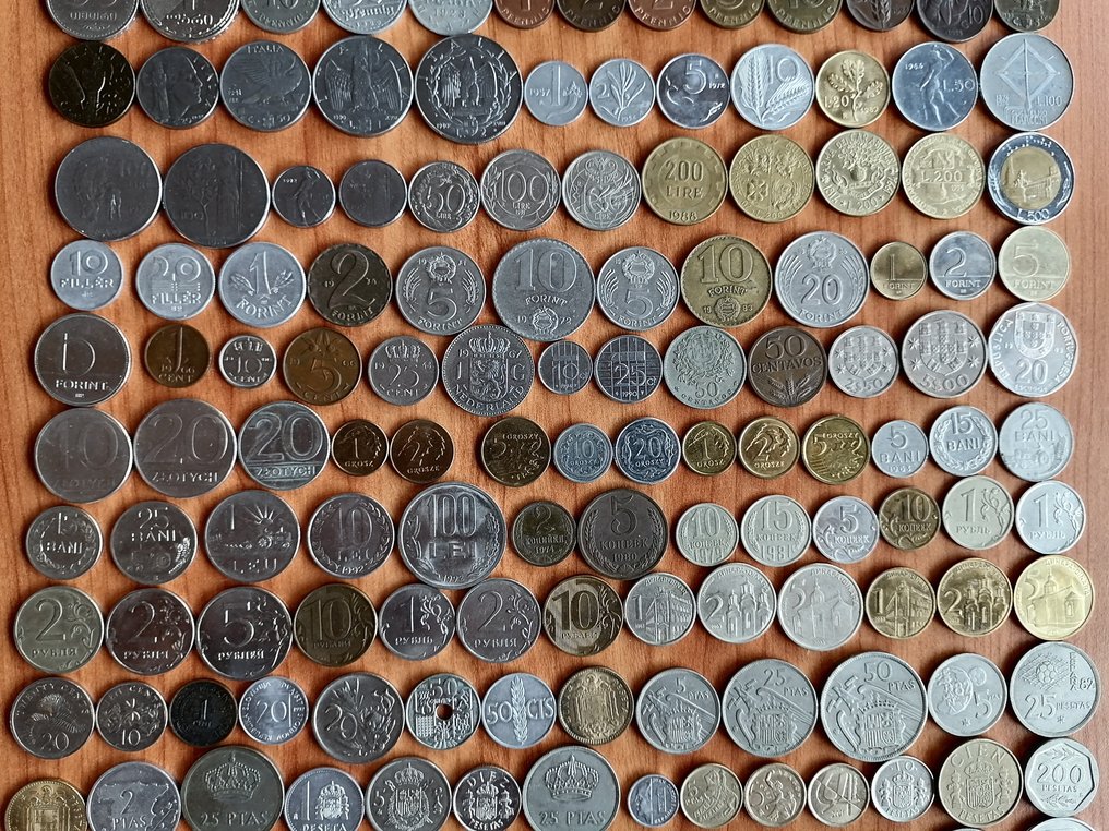 Världen. Selection of 332 diferents coins. (Utan reservationspris) #2.1