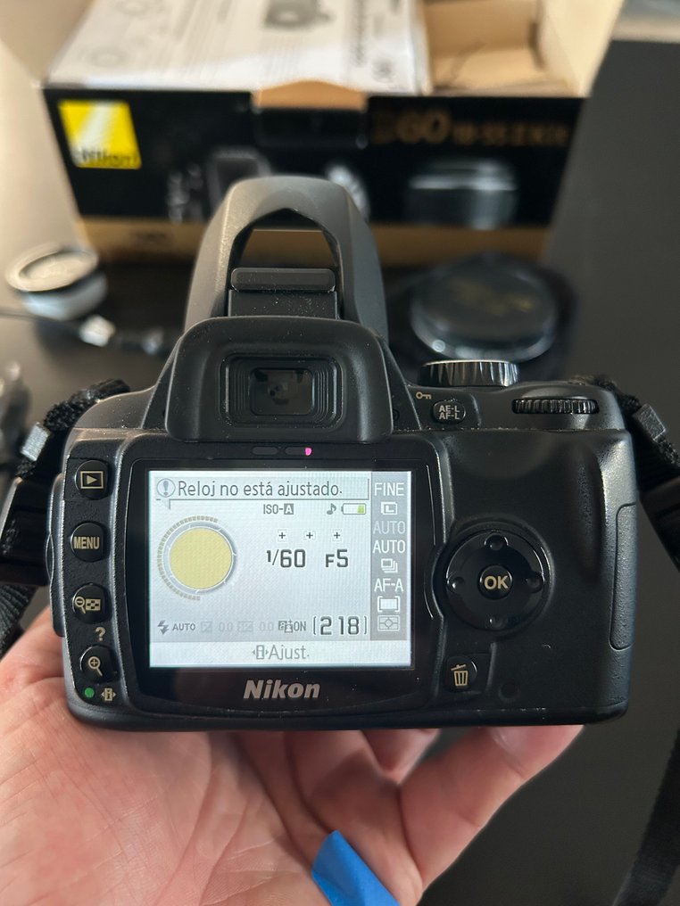 Nikon D60 + AF-S 18-55 G II Digital reflex camera (DSLR) #3.2