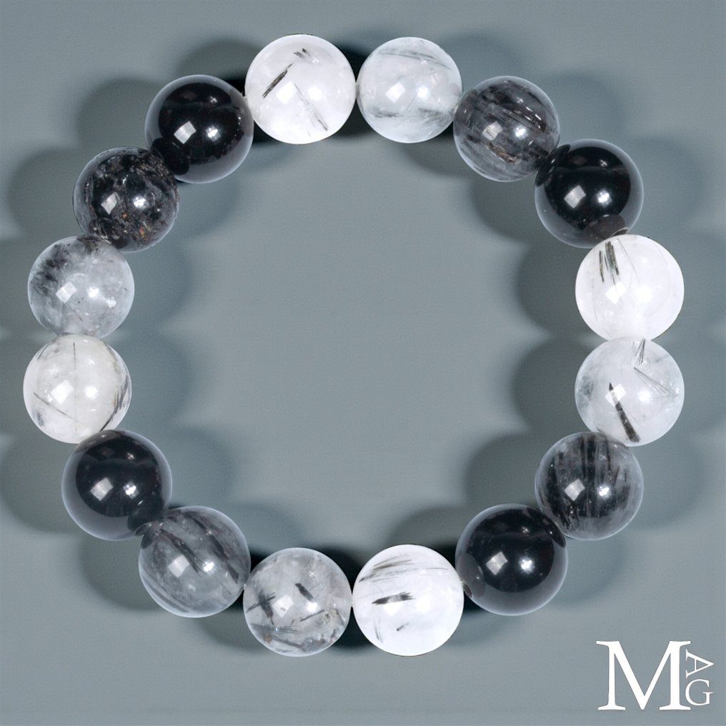 Tourmalinated Quartz and Black Onyx Bracelet – 12.5 mm Beads - Height: 200 mm - Width: 12.5 mm- 40 g #3.2