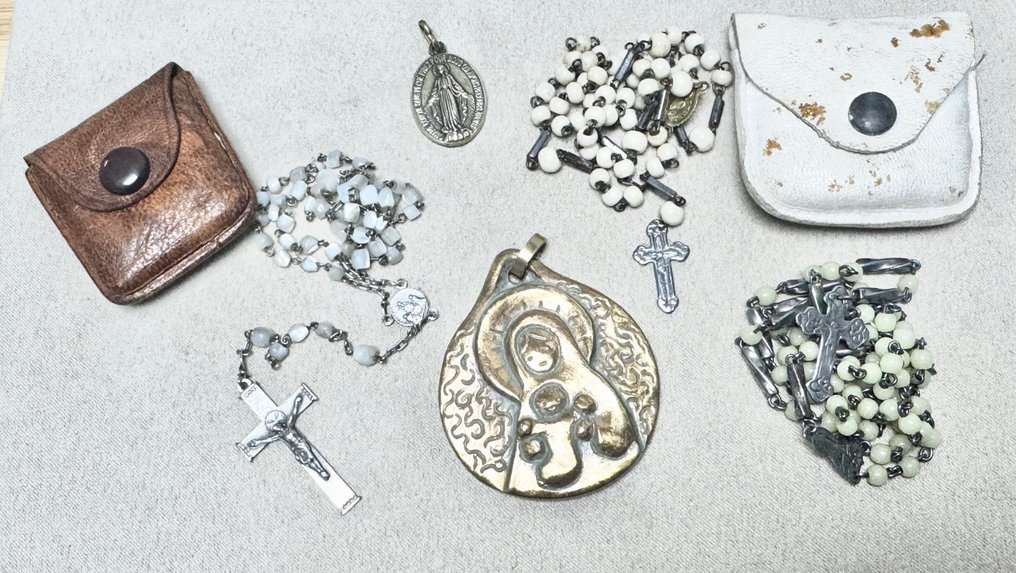 古董 天主教念珠 (5) - 黄铜色, 黄铜 - 20世纪 - 一套五个奖章吊坠  #1.0