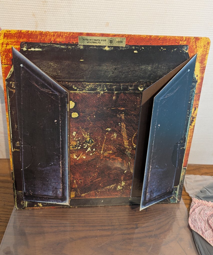 Alice Cooper - 2 x original albums - School's Out (complete with panties + inserts) + Billion Dollar Babies - Multiple titles - Vinyl record - 1972 #2.1