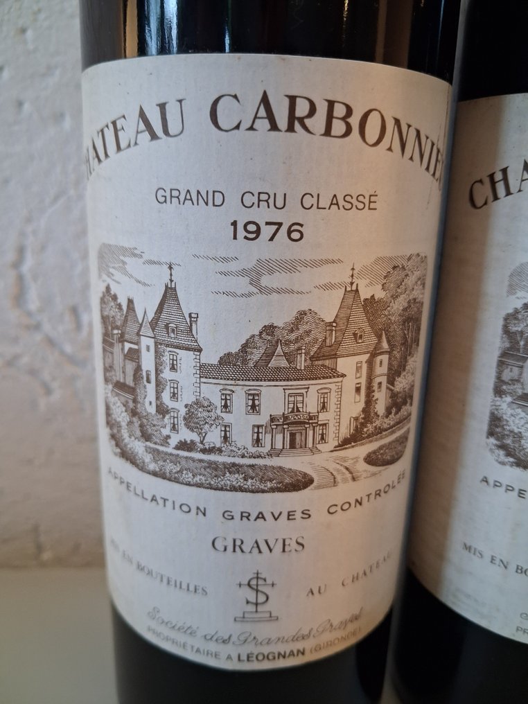 1976 Chateau Carbonnieux - Graves Grand Cru Classé - 3 Bottles (0.73L) #1.0