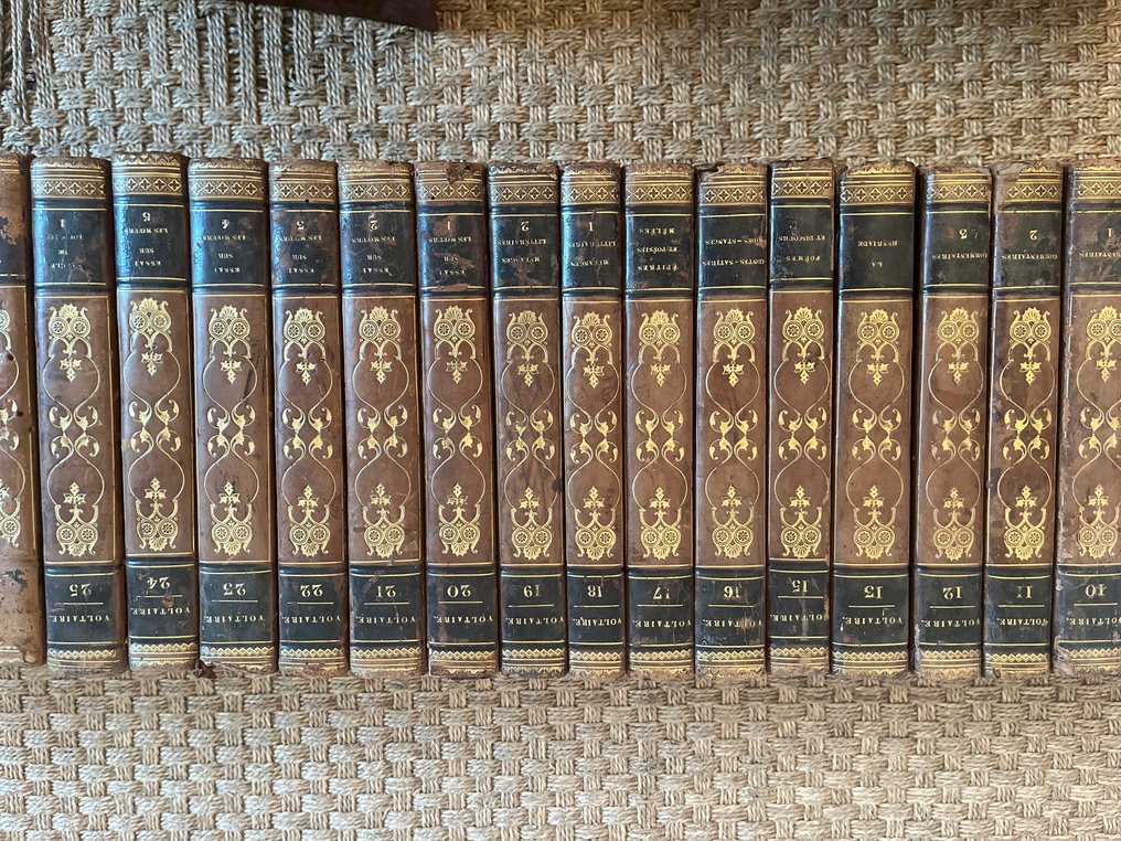 Voltaire - Œuvres complètes de Voltaire en 74 volumes - 1828 #2.1