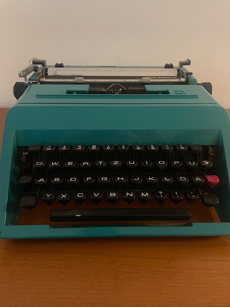 Ettore Sottsass - Olivetti, Studio 45 - Typewriter - 1970-1980 #2.1