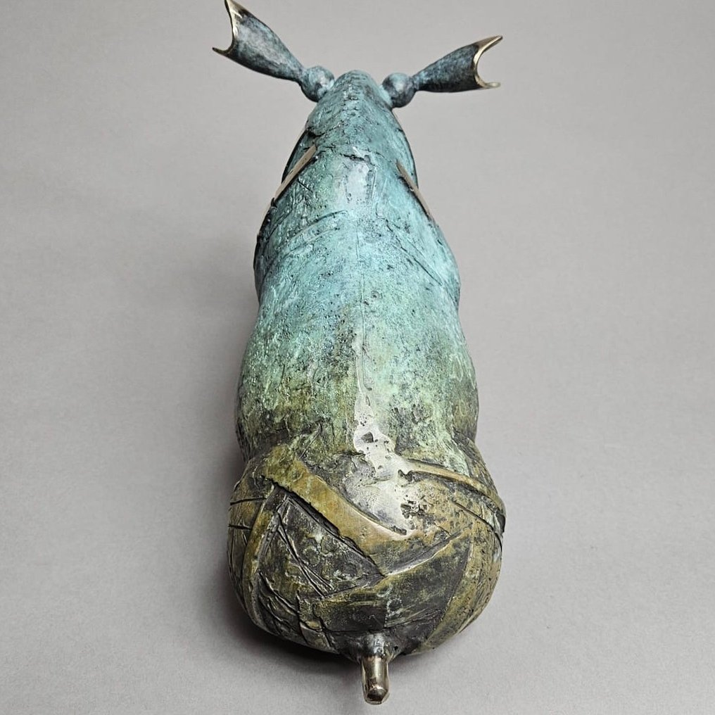 Dariusz Zielinski - The sitting rhino-bronze #4.3