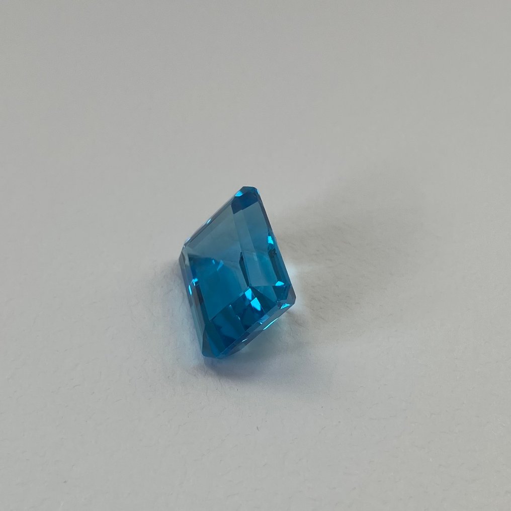 Topazio - 17.08 ct - Antwerp Laboratory for Gemstone Testing (ALGT) #1.0