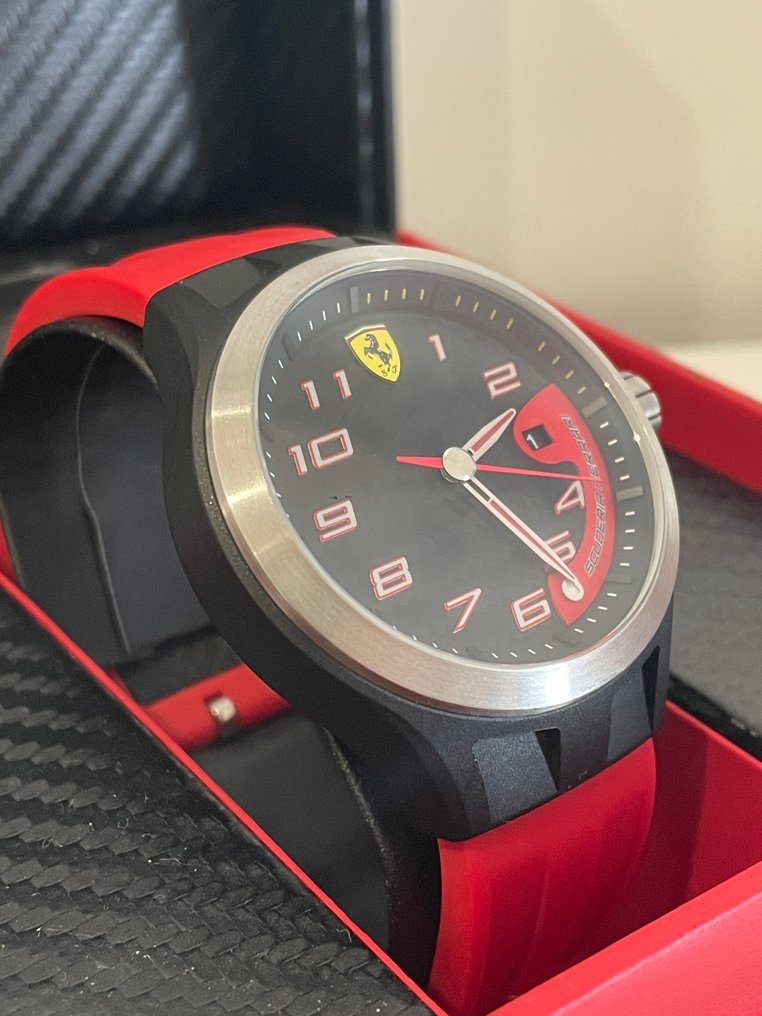 手表 - Ferrari - Collection Pilota Date - SF 02.1.29.0006 - 2020 #2.1