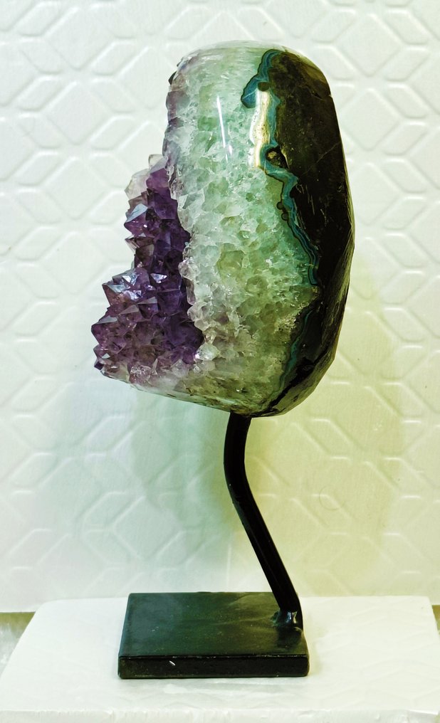 No Reserve Price! - Amethyst Geode - Height: 220 mm - Width: 100 mm- 1683 g #4.3