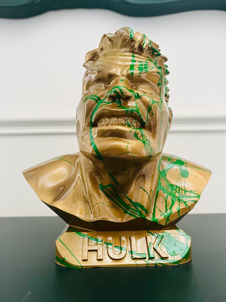 PYTHIA(1993) - PYTHIA(1993) - Bust, Goden hulk - 25 cm - Vă rog. - 2025 #1.0