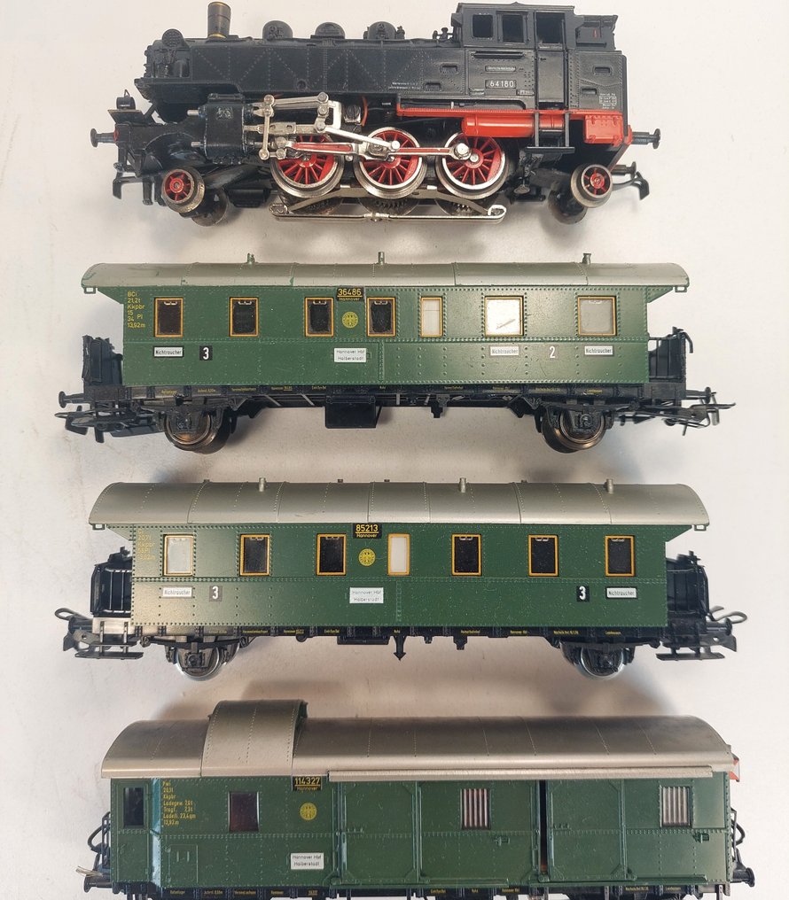 Märklin, Gützold H0 - 模型客運火車套裝 (4) - BR 64 180 和3节客车车厢 - DRG #1.0