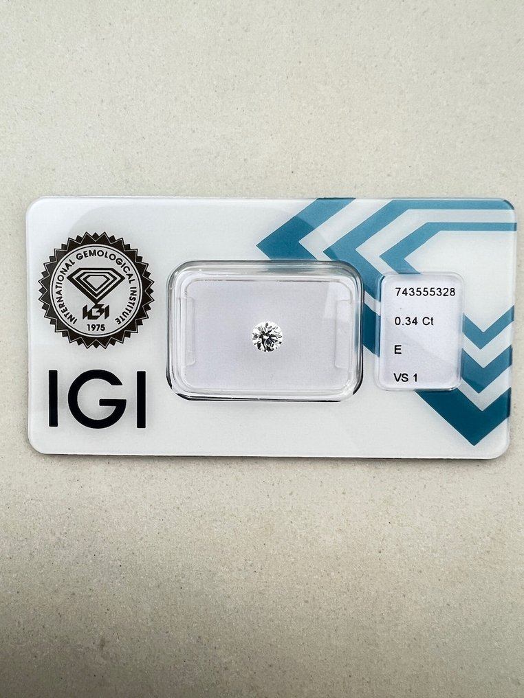 1 pcs 鑽石 (天然) - 0.34 ct - 圓形 - E(近乎完全無色) - VS1 - 國際寶石學院(International Gemological Institute (IGI)) #1.0