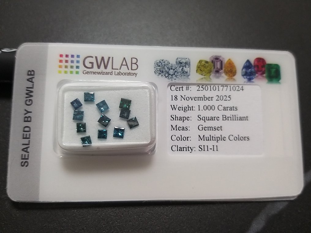 No reserve price - 12 pcs Diamond  (Colour-treated)  - 1.00 ct - Square Blue, Green - VS2, I1 - Gemewizard Gemological Laboratory (GWLab) #3.2