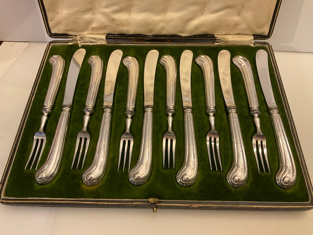 John Biggin Ltd - 餐具套装 (12) - 一套12把的纯银手柄、不锈钢刀片和叉子,配有套装盒 - 925纯银 #1.0