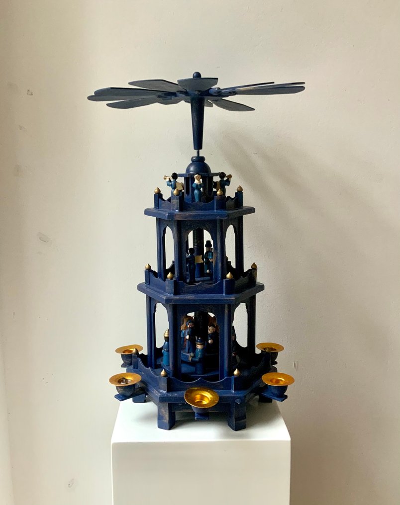 Christmas figurine - Dark blue Christmas pyramid - Wood - 1970s/1980s #1.0