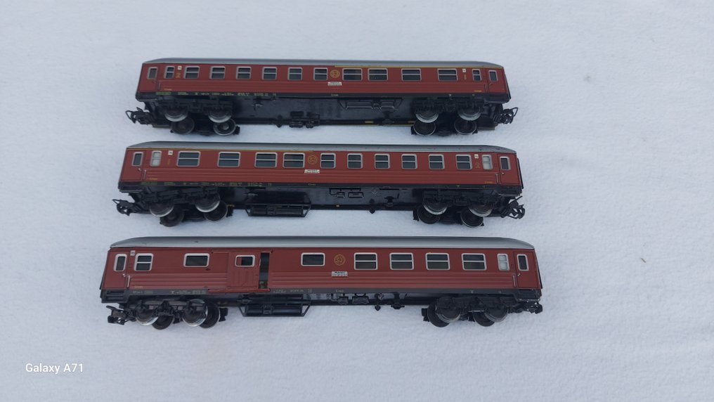 Märklin H0 - 4030/4031 - 模型客運火車 (3) - 两节客车和一节带行李区的客车。 - SJ #1.0