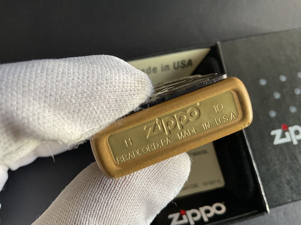 Zippo - 芝宝 - Horseshoe - 没有保留价 - 口袋打火机 - 青铜（镀金/镀银/涂漆/冷水涂漆） #4.3