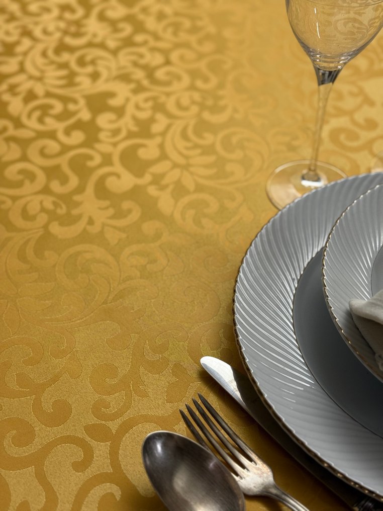 Luxurious Venetian San Leucio gold ramages - Tablecloth - 2.4 m - 1.36 m #1.0