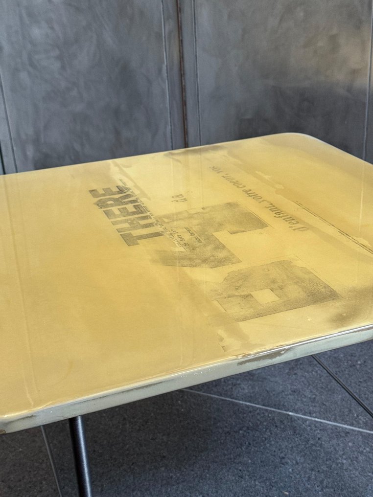 Table basse - Résine - Table-Au Baxter #4.3