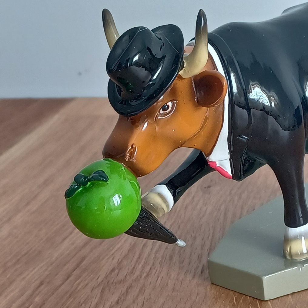 CowParade - Figurine - Linda Jayne Schmer «Moogritte» - Resin #1.0