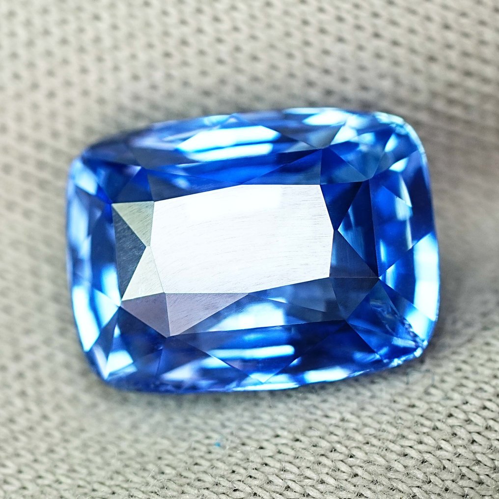 蓝色 蓝宝石  - 3.15 ct - 莲花宝石实验室 - 极其罕见的古董切割 #2.1