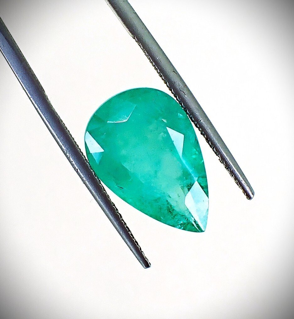 Σμαράγδι  - 6.99 ct - Antwerp Laboratory for Gemstone Testing (ALGT) - Απαλό Πράσινο #1.0