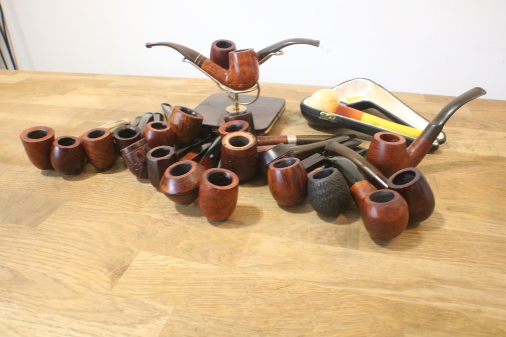 P. Viou, GOG, ROPP, CHAP - No Reserve Price - Pipe - Briar, Meerschaum -  (22) #1.0