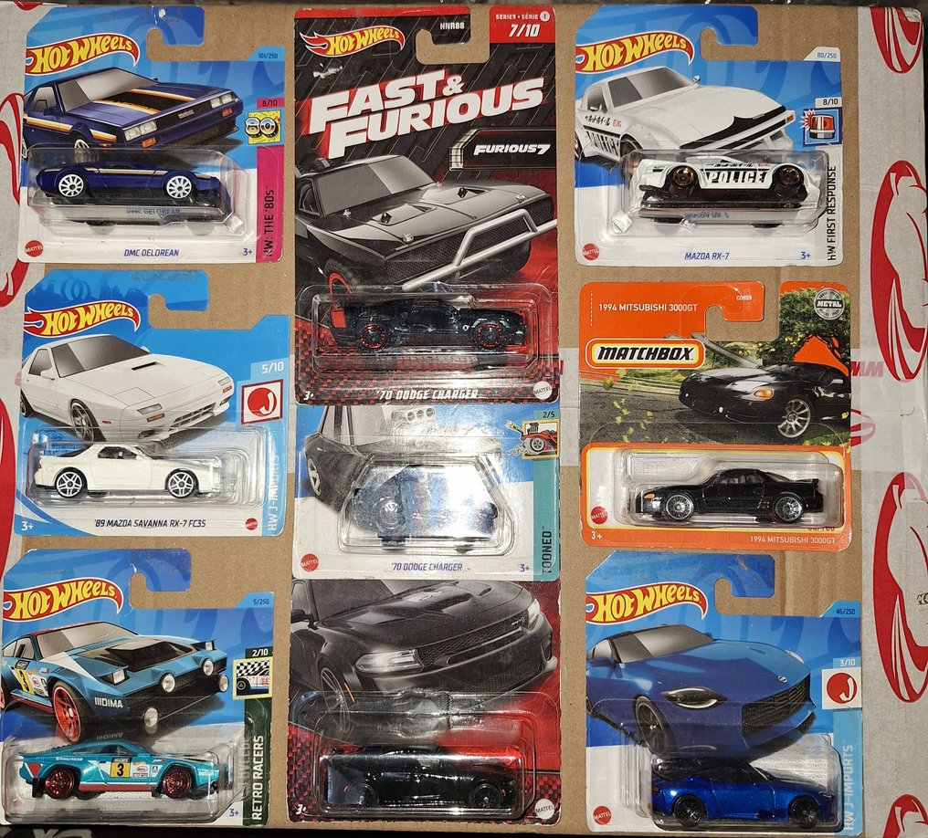 Hot Wheels, Mattel, Matchbox 1:64 - Modellino di auto (9) - Hot Wheels Mix Lot - + 1 Matchbox #1.0