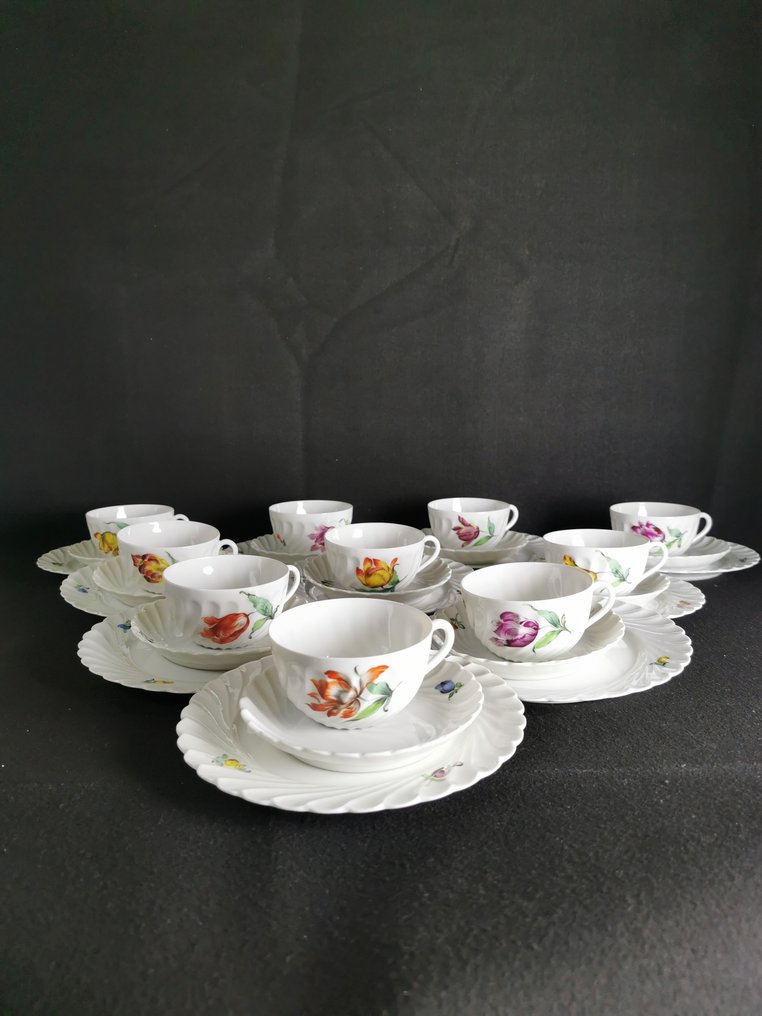 Porcellana Nymphenburg 30 pezzi - Set tazze da tà e piattini per 10 persone - Dipinto a mano - - Φλιτζάνι και πιατάκι (30) - Πορσελάνη #1.0