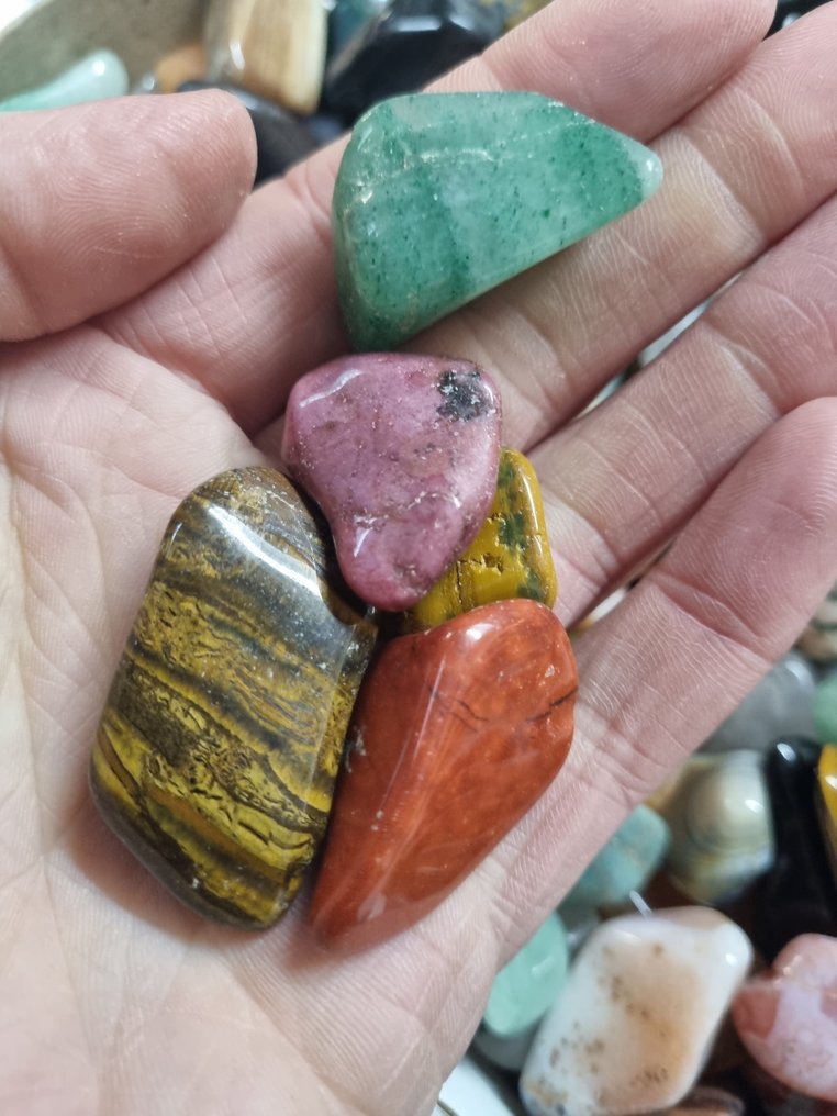 Big Lot HQ tumbled crystals - different minerals, 20-45 mm Freeform- 2.2 kg #4.3