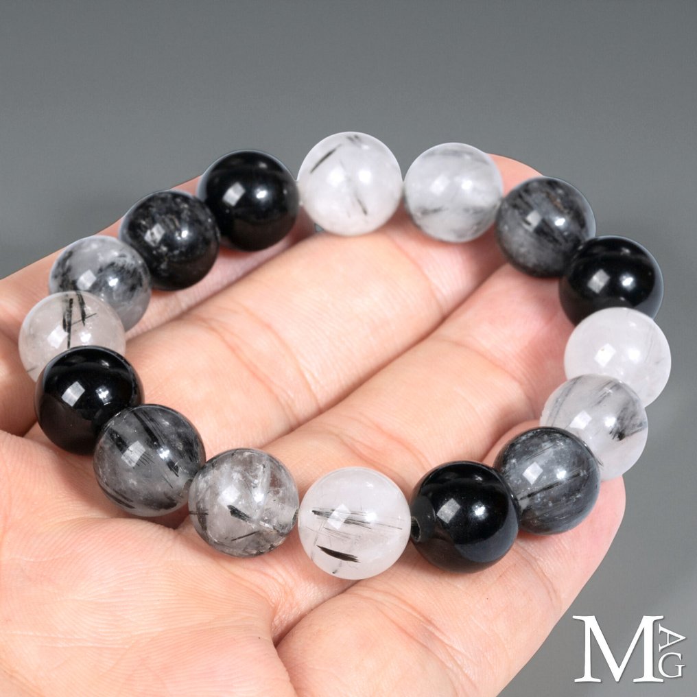 Tourmalinated Quartz and Black Onyx Bracelet – 12.5 mm Beads - Height: 200 mm - Width: 12.5 mm- 40 g #2.1