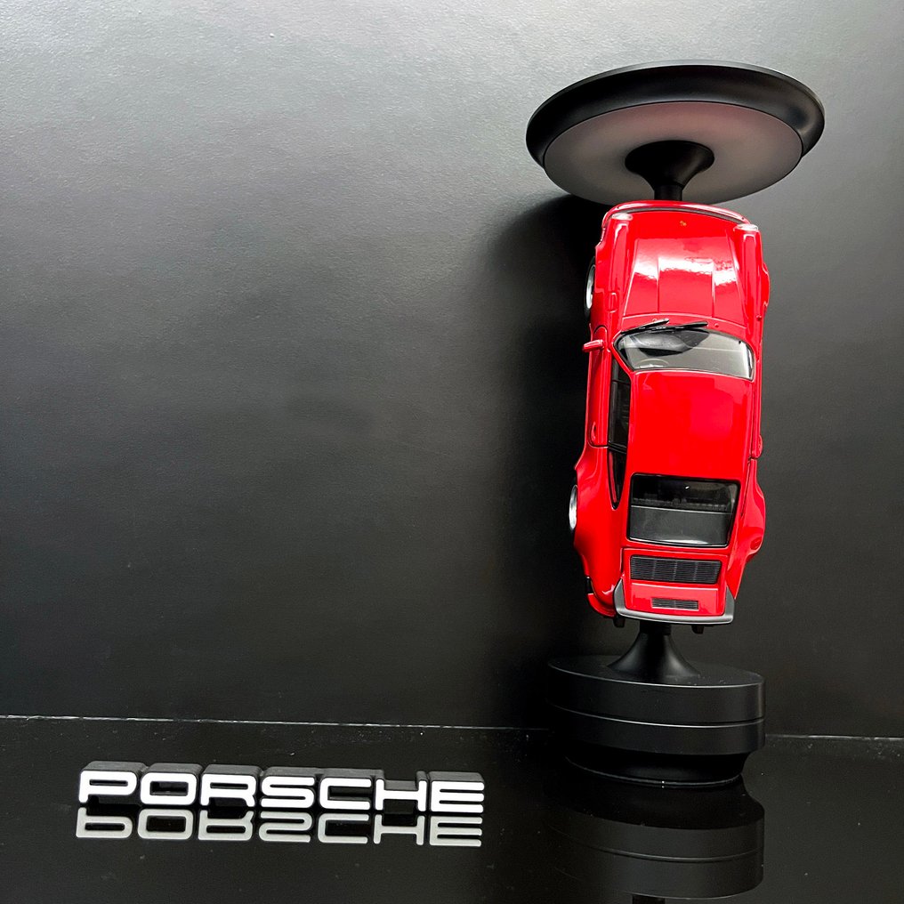 Wireless Table Lamp - Porsche - 911 Turbo 1974 Red #1.0