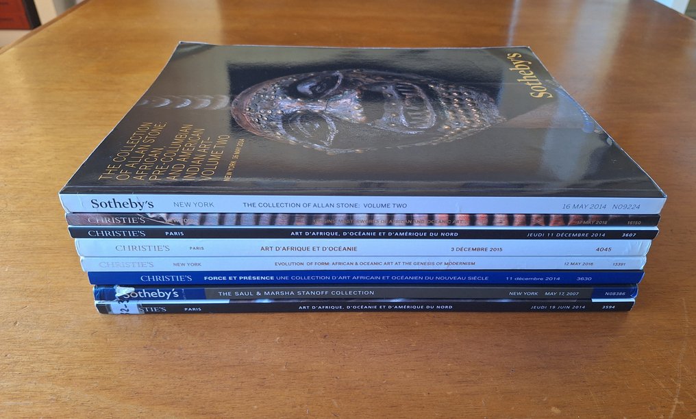 苏富比和佳士得关于部落艺术的拍卖目录，共有8份。 #3.2