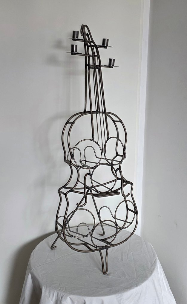 Lysestage - Smedejern - Cello-formet drikkefæste #1.0