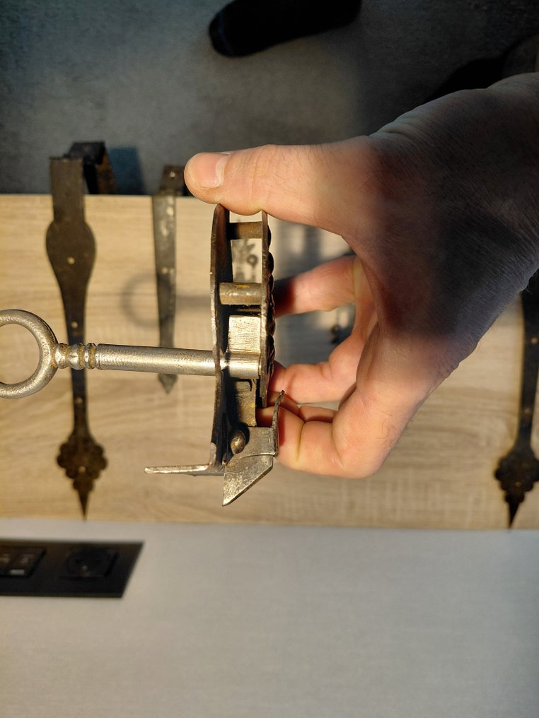  门五金 - 17世纪  #4.3