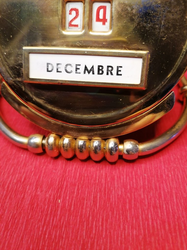 万年历 - Mistral - 永恒的 - 法国 #2.1