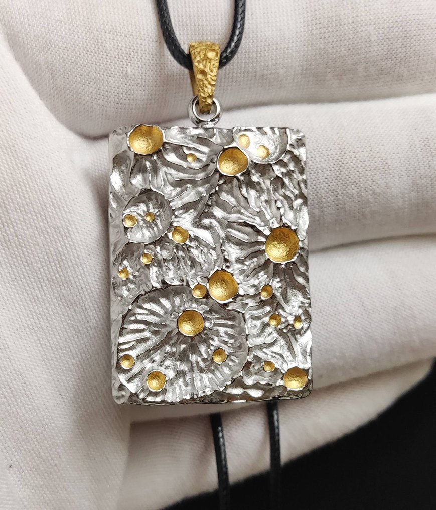 Pendiente Meteorite SERICHO - Altezza: 50 mm - Larghezza: 28 mm - 33 g #1.0