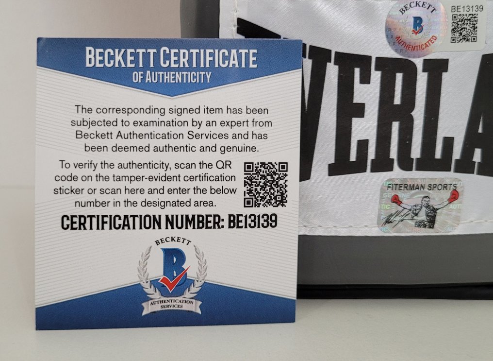 Mike Tyson - 拳击手套  #2.1