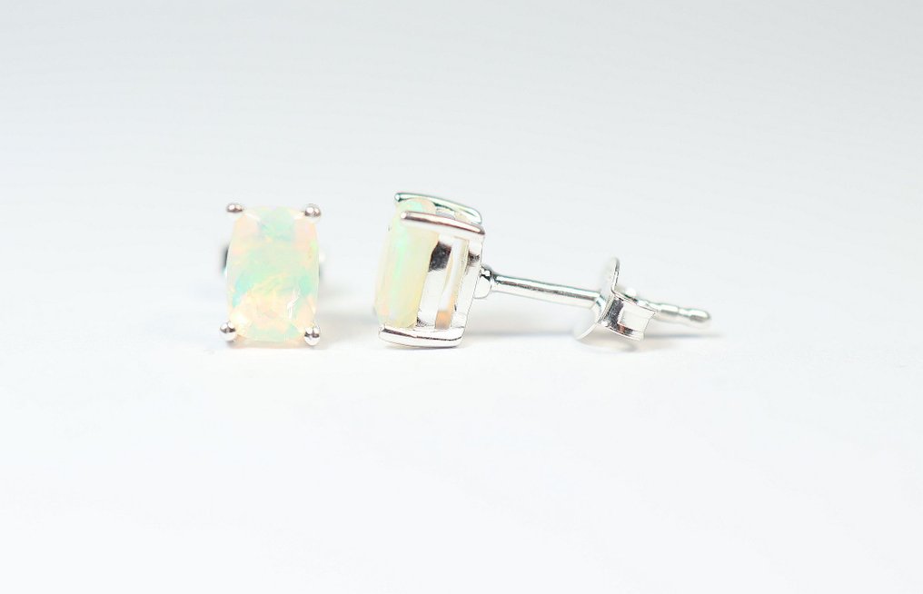 埃塞俄比亚欧泊 / 韦洛欧泊 2对耳钉/全新- 0.96 g - (2) #1.0