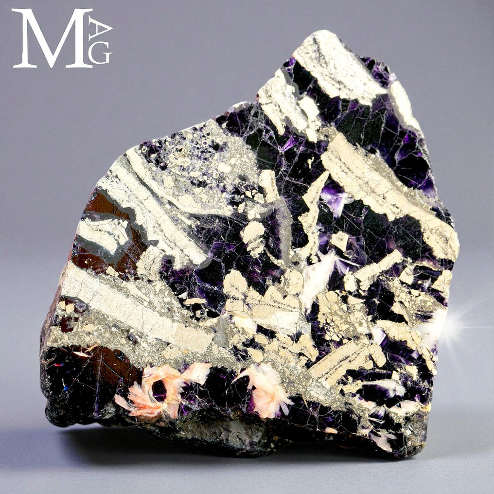 萤石、黄铁矿和重晶石——来自西班牙的稀有矿物 - 高度: 63 mm - 闊度: 58 mm- 110 g #1.0