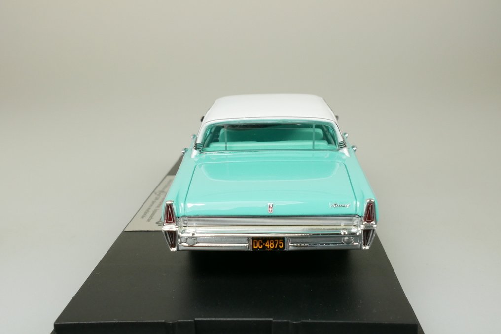 Goldvarg 1:43 - Coche a escala - Mercury Park Lane Breezeway - aquamarine - 1964 - 1 de 200 unidades #3.2