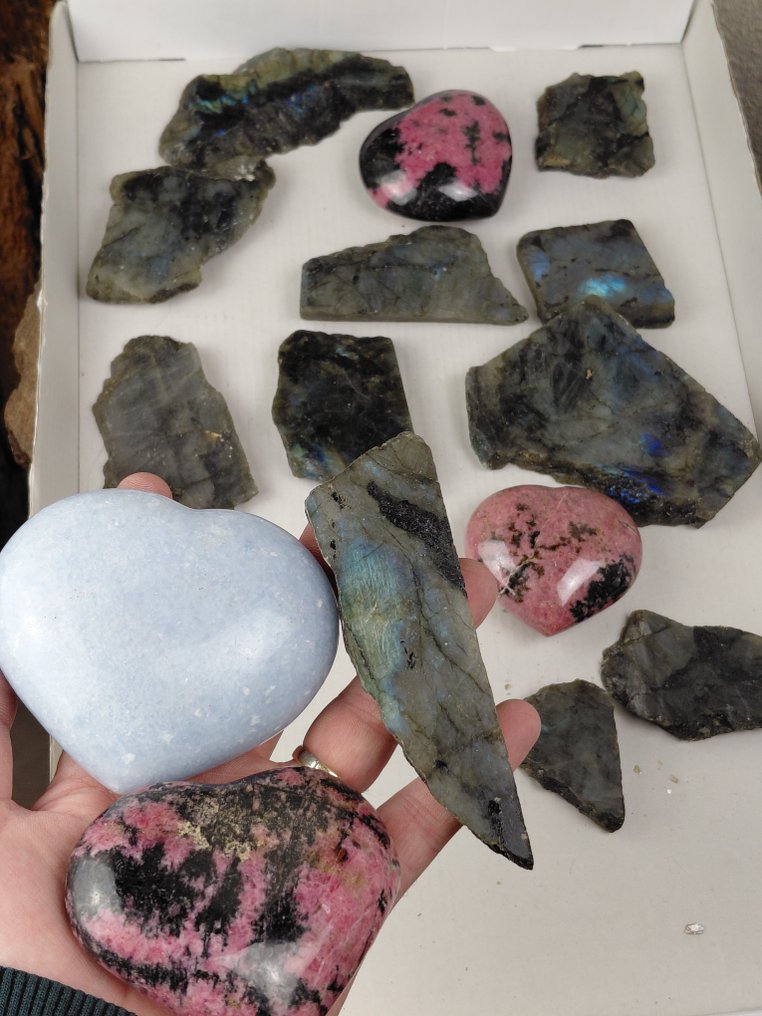 Incastonature di Labradorite e cuori di pietre preziose spesse di Calcite Blu e Rhodonite- 2 kg #1.0