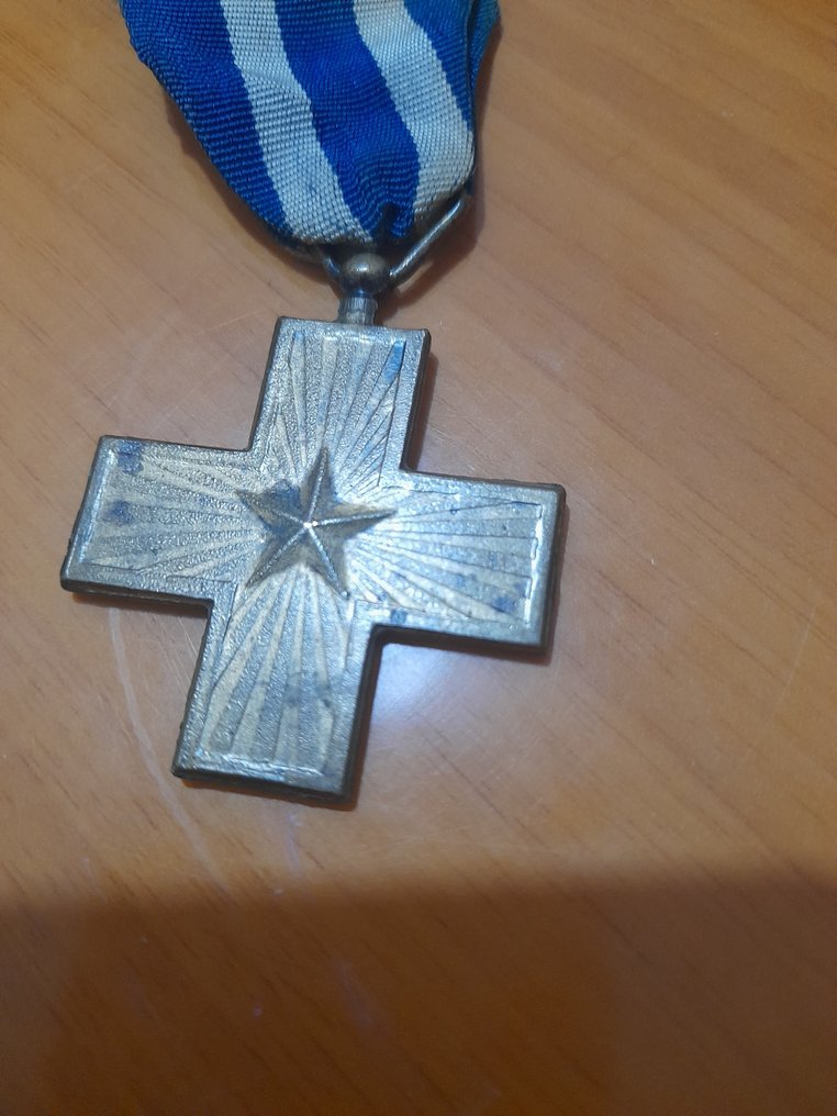 Ιταλία - Στρατιωτικό μετάλλιο - Μεταλλιέρα με κορδέλες #3.2