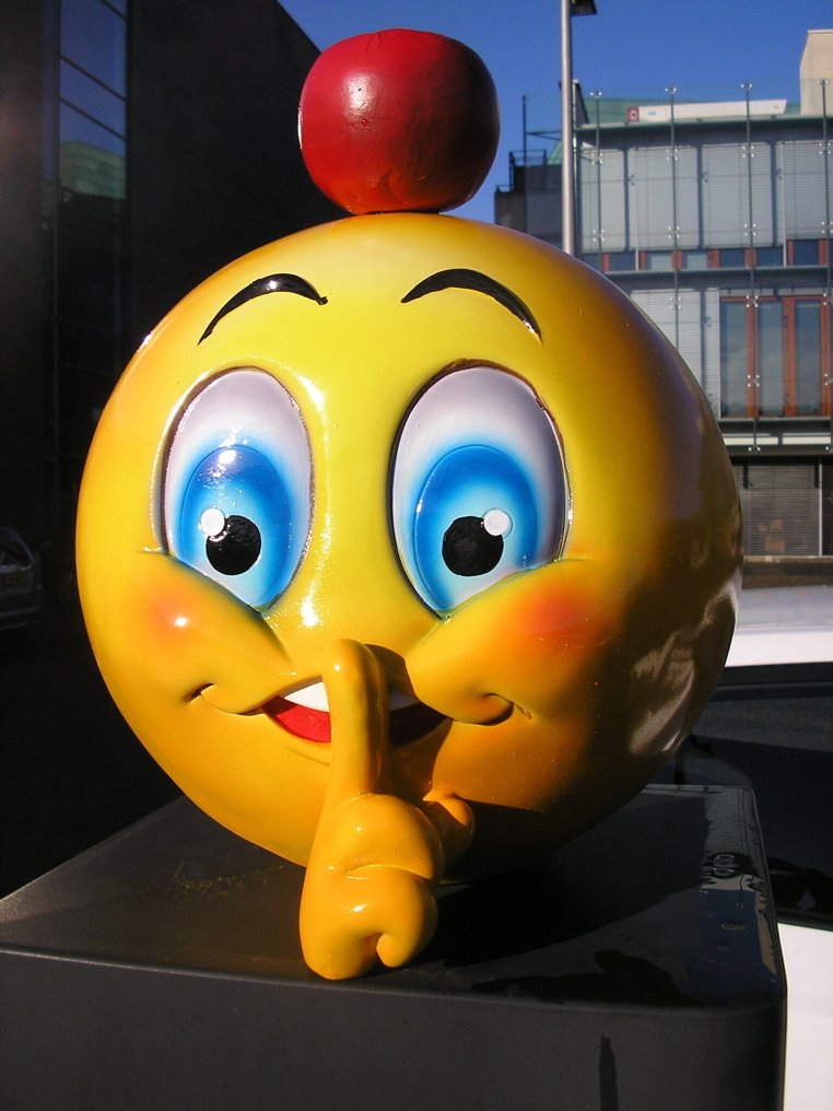 Statue, DESIGNBEELD : EMOJI : POPART : XL BEELD - 27 cm - Polyresin #3.2