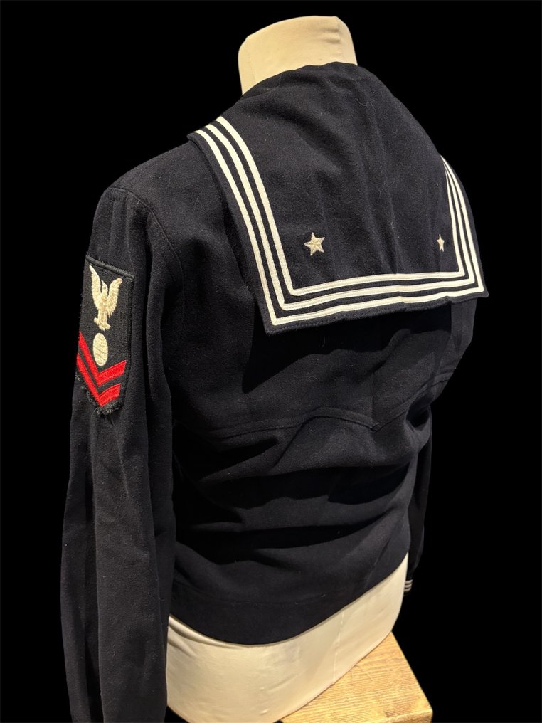 Katonai egyenruha - US Haditengerészet WWII Divat Kék Jumper – Storekeeper 2nd Class (SK2c) – Név szerint E.J. Dischinat #4.3