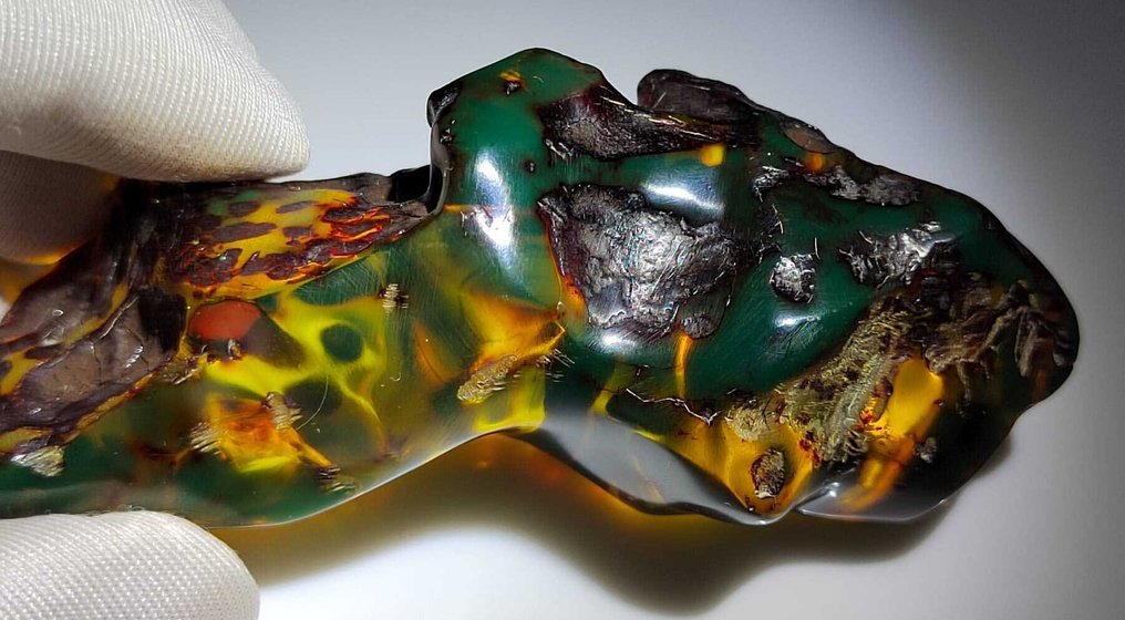 Dominican Amber!! AAA quality - 240 cts- 48 g #4.3