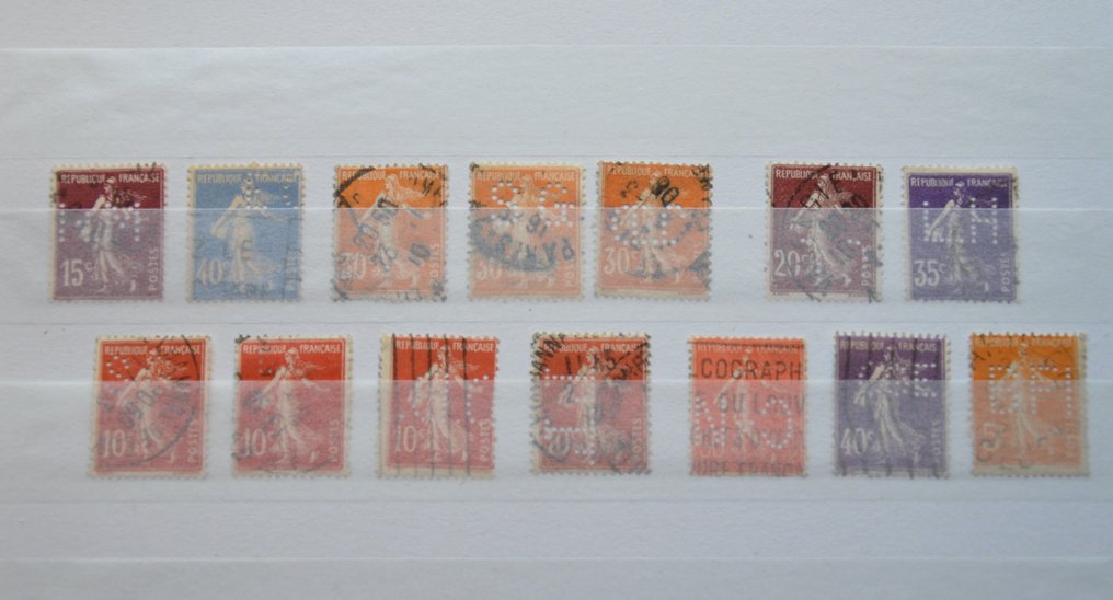 França - Coleção de Perfins da França, com 2 excelentes plissados 'acordeão', 1 correio, Timbres dos #3.2