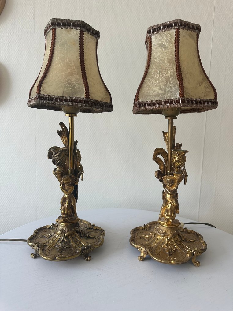 台灯 (2) - 镀金青铜 - 华丽的——与 Putti #1.0