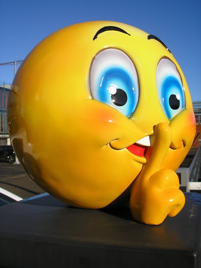 Statue, DESIGNBEELD : EMOJI : POPART : XL BEELD - 27 cm - Polyresin #2.1