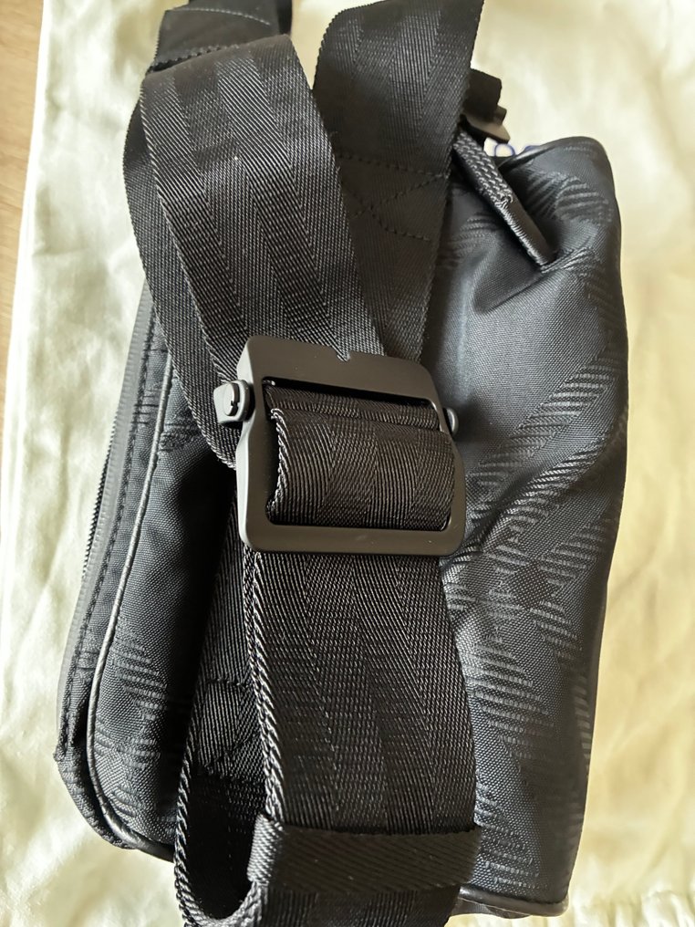 Burberry - crossbody check jacquard bag - Crossbody-veske #4.3